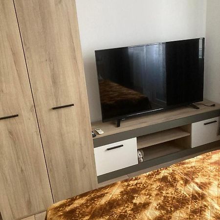Studio "Victoria" Burgas City Exterior foto