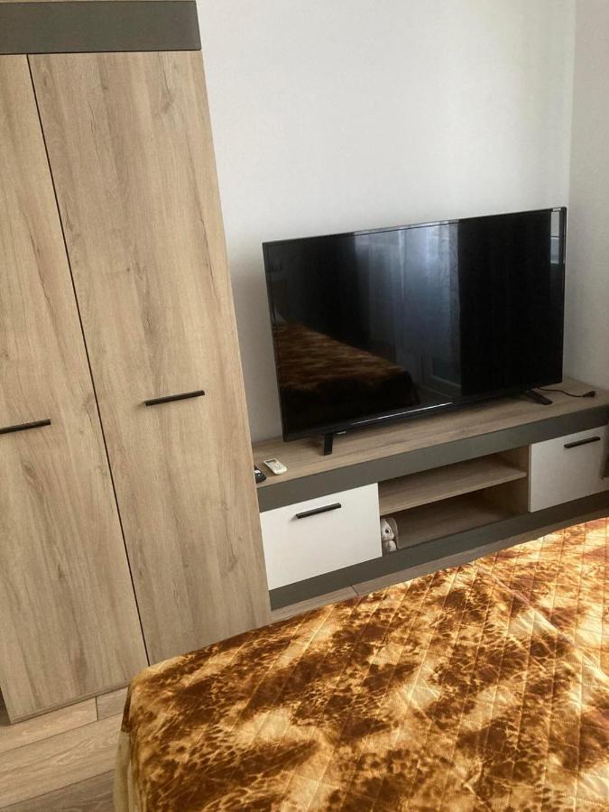 Studio "Victoria" Burgas City Exterior foto
